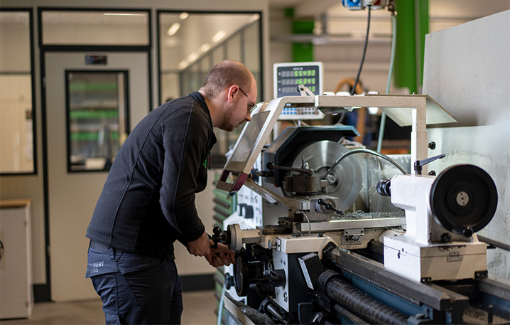 202511_DECKER_Produktion_05